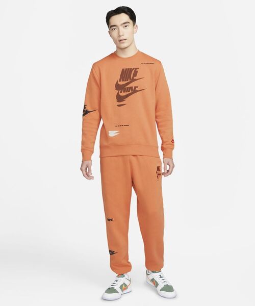 NIKE(ナイキ)の「ナイキ スポーツウェア スポーツ エッセンシャル+ フリース クルー / Nike Sportswear Sport Essentials+ Men's Fleece Crew(スウェット・メンズ・ブラック/オレンジ系その他2・L/M/S/XL/2XL)」の14枚目の写真