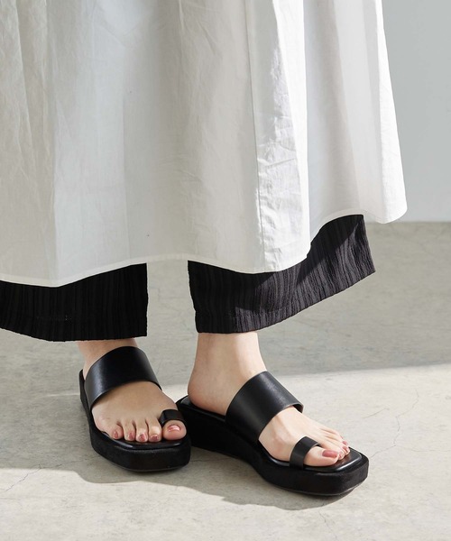 menue（メヌエ）の「スクエアトゥフラット親指トングサンダル（サンダル・レディース・ブラック/ダークブラウン/アイボリー/ベージュ系その他/キャメル・LL/3L/S/M/L/XS）」の17枚目の写真