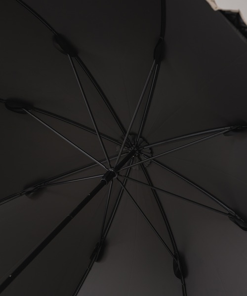 because（ビコーズ）の「because ヒートカットバイカラーフリル晴雨兼用日傘（長傘・レディース・ブラック/ベージュ・FREE）」の22枚目の写真