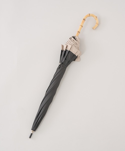 because（ビコーズ）の「because ヒートカットバイカラーフリル晴雨兼用日傘（長傘・レディース・ブラック/ベージュ・FREE）」の16枚目の写真