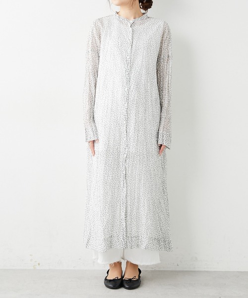 PUAL CE CIN（ピュアルセシン）の「クリンクル加工小花柄ワンピース（ワンピース・レディース・ホワイト/ブラック・FREE）」の3枚目の写真