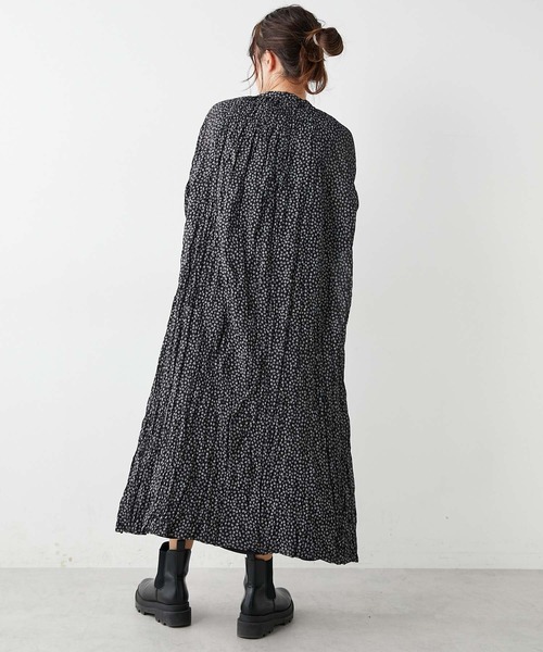 PUAL CE CIN（ピュアルセシン）の「クリンクル加工小花柄ワンピース（ワンピース・レディース・ホワイト/ブラック・FREE）」の12枚目の写真