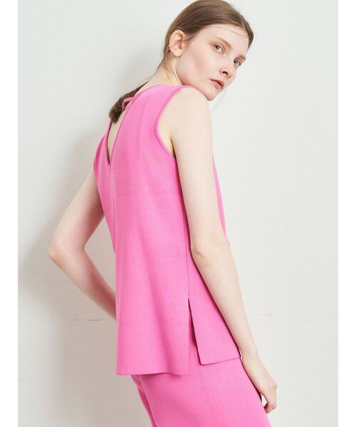 ELENDEEK(エレンディーク)の「ノースリーブニット【セットアップ可能】(タンクトップ・レディース・ブラック/ピンク/ライトグリーン/オフホワイト・FREE)」の4枚目の写真