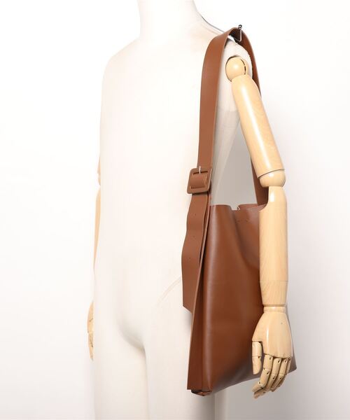 Ritzy（リッツィー）の「スクエアショルダーバッグ（ショルダーバッグ・レディース・ブラック/ベージュ/ブラウン/アイボリー・FREE）」の7枚目の写真