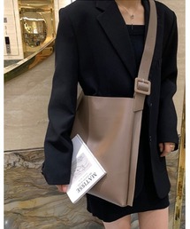 スクエアショルダーバッグ