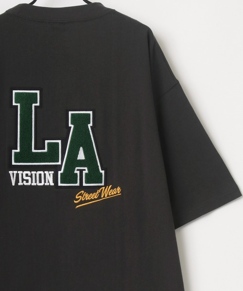 VISION STREET WEAR(ヴィジョンストリートウェア)の「VISION STREET WEAR/ヴィジョンストリートウェア オーバーサイズ バックプリント カレッジロゴ刺繍 フロント ワンポイント刺繍 半袖Tシャツ/リブライン リンガーT/クレイジー ラグランT(Tシャツ/カットソー・メンズ・ホワイト/チャコールグレー/グリーン/ホワイト系その他/グレー系その他/グリーン系その他/ブルー系その他/ロイヤルブルー・LL/M/L)」の4枚目の写真