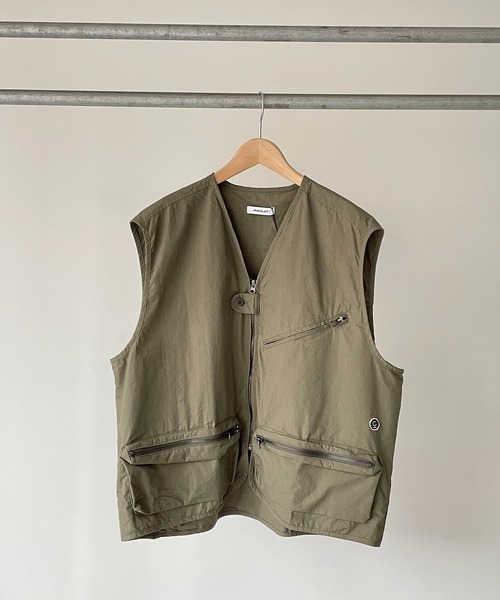 CANAL JEAN（キャナルジーン）の「choice_cnl(チョイス) ポケットベスト（ベスト・レディース・ベージュ/カーキ・ONE SIZE）」の20枚目の写真