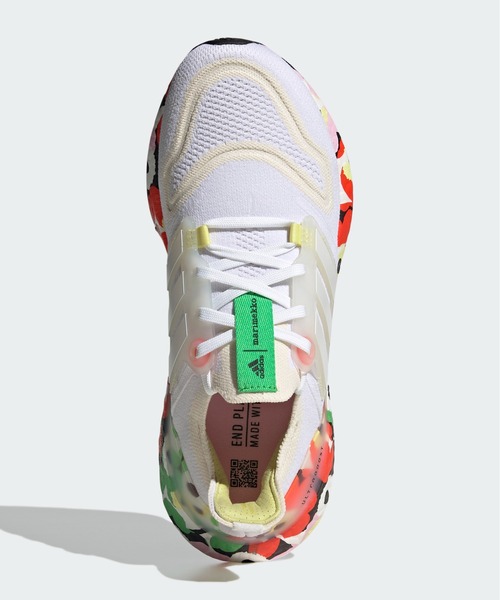 adidas（アディダス）の「ウルトラブースト 22 × マリメッコ