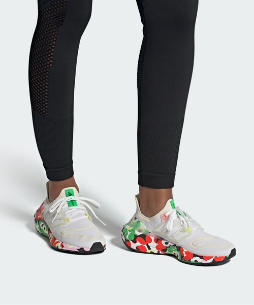 adidas（アディダス）の「ウルトラブースト 22 × マリメッコ