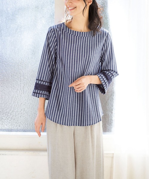 BELLUNA PLUS（ベルーナ）の「綿麻素材袖レース切替ブラウス（シャツ/ブラウス・レディース・ネイビー/ホワイト系その他/ストライプ・MEDIUM/LARGE/X-LARGE）」の10枚目の写真