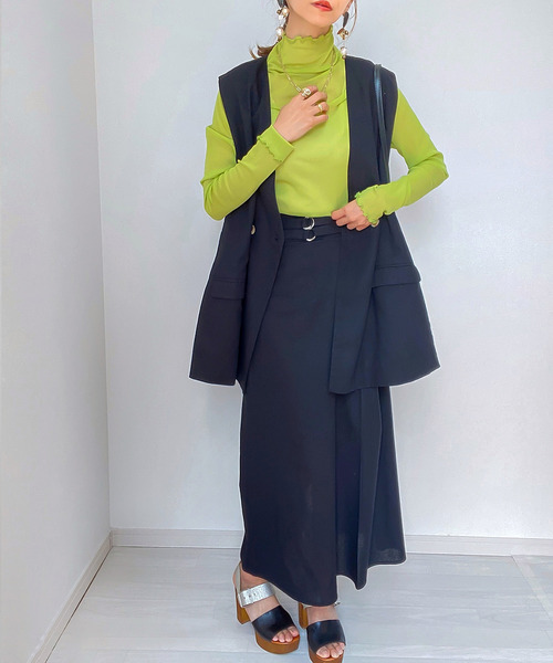 JUNOAH（ジュノア）の「リネン混オープンサイドベスト（ベスト・レディース・アイボリー/ブラック/モカ/ベージュ・FREE）」の2枚目の写真