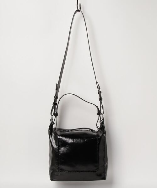 ALLSAINTS レザー ボディバッグ 黒 ALLSAINTS（オールセインツ）の「KITA LEATHER CROSSBODY BAG