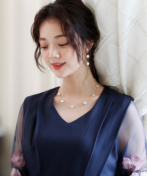 PourVous(プールヴー)の「フラット パール イヤリング&ピアス 結婚式 同窓会 オケージョン お呼ばれ (ピアス(両耳用)・レディース・ゴールド/ゴールド系その他・FREE)」の10枚目の写真