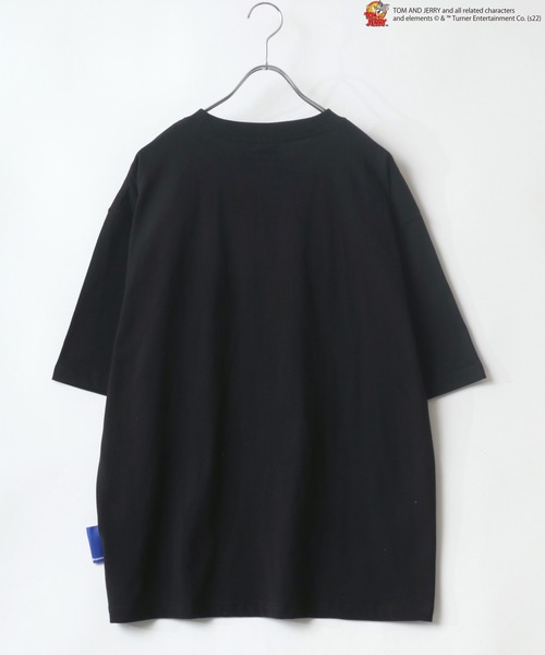 Tom＆Jerry（トムアンドジェリー）の「Tom＆Jerry/トム＆ジェリー アーチロゴ リンガー ファイヤーカー ビッグシルエットTシャツ（Tシャツ/カットソー・レディース・ホワイト/ブラック系その他2/パープル系その他/ホワイト系その他2/ホワイト系その他3/ブラック系その他/ホワイト系その他/グレー/ブルー・M/L）」の15枚目の写真