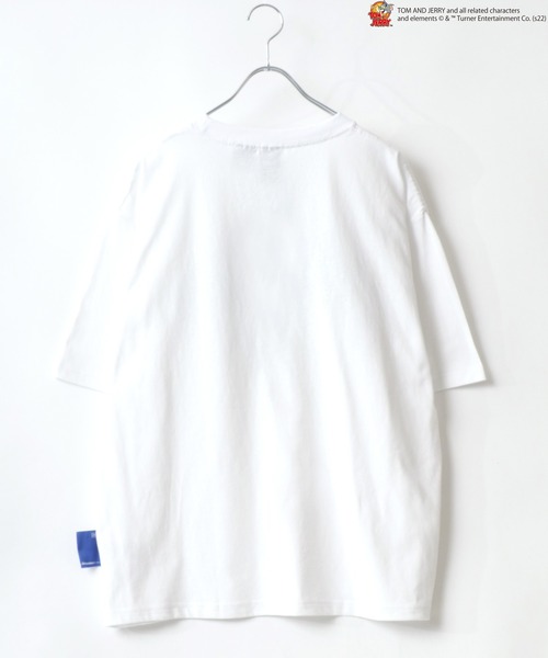 Tom＆Jerry（トムアンドジェリー）の「Tom＆Jerry/トム＆ジェリー アーチロゴ リンガー ファイヤーカー ビッグシルエットTシャツ（Tシャツ/カットソー・レディース・ホワイト/ブラック系その他2/パープル系その他/ホワイト系その他2/ホワイト系その他3/ブラック系その他/ホワイト系その他/グレー/ブルー・M/L）」の10枚目の写真
