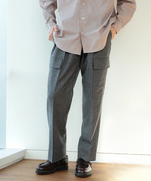 BEAMS LIGHTS(ビームスライツ)の「BEAMS LIGHTS / フラノ ストライプ カーゴ スラックス(スラックス・メンズ・ネイビー/グレー・SMALL/MEDIUM/LARGE)」の13枚目の写真