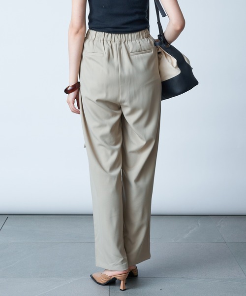 MAISON BREEZE(メゾンブリーズ)の「【MAISON BREEZE】ベルトデザインスラックスパンツ SCCH154(その他パンツ・レディース・ベージュ/ネイビー・FREE)」の3枚目の写真