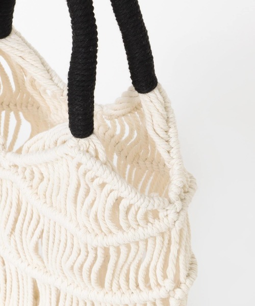 URBAN RESEARCH DOORS（アーバンリサーチドアーズ）の「マクラメ巾着バッグ（ハンドバッグ・レディース・ブラック/ホワイト系その他・ONE）」の13枚目の写真