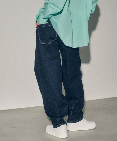 FEKETE（フェケテ）の「WIDE CURVE DENIM / ワイドカーブデニム（デニムパンツ・メンズ・インディゴブルー/ブルー・SMALL/MEDIUM/LARGE）」の5枚目の写真