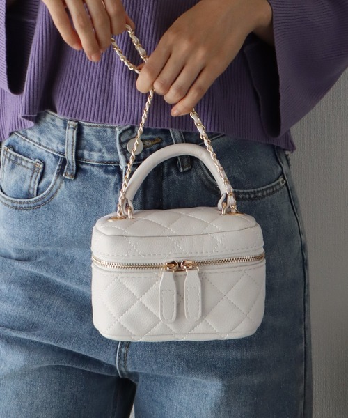 BLUEEAST（ブルーイースト）の「チェーンショルダー キルティングバニティーバック（ショルダーバッグ・レディース・ホワイト/ブラック/ピンク・FREE）」の11枚目の写真