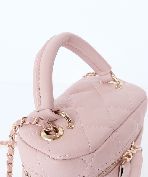 BLUEEAST（ブルーイースト）の「チェーンショルダー キルティングバニティーバック（ショルダーバッグ・レディース・ホワイト/ブラック/ピンク・FREE）」の8枚目の写真