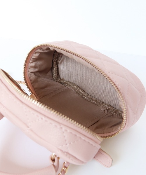 BLUEEAST（ブルーイースト）の「チェーンショルダー キルティングバニティーバック（ショルダーバッグ・レディース・ホワイト/ブラック/ピンク・FREE）」の9枚目の写真