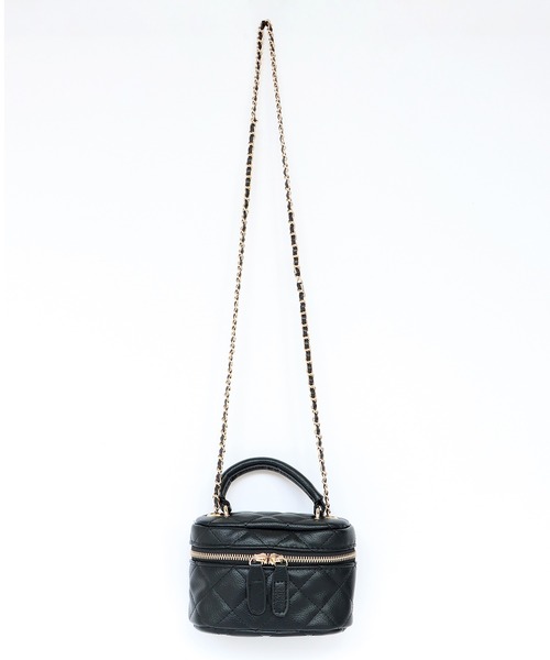 BLUEEAST（ブルーイースト）の「チェーンショルダー キルティングバニティーバック（ショルダーバッグ・レディース・ホワイト/ブラック/ピンク・FREE）」の4枚目の写真