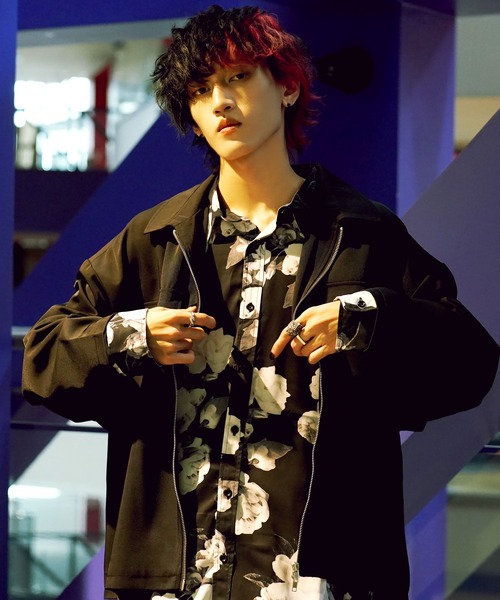 G.O.C(ジーオーシー)の「フラップポケットバルーンZIPブルゾン(ブルゾン・メンズ・ブルー/オフホワイト/ブラック・LARGE/MEDIUM)」の4枚目の写真