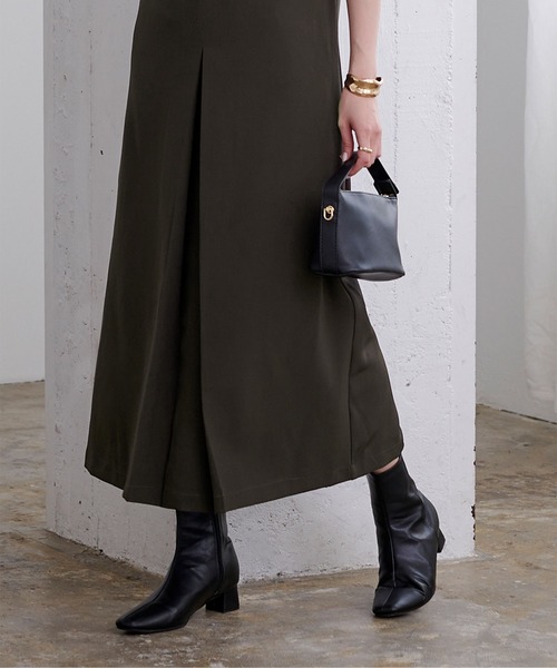 UR'S（ユアーズ）の「キーネックフロントタックジャンパースカート（ワンピース・レディース・ライトベージュ/チャコール/ブラック/ライトグレー・L/S/M）」の8枚目の写真