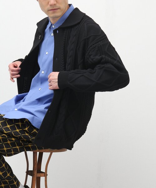 EDIFICE(エディフィス)の「スポンディッシュ リラックス ケーブル ニット カーディガン(カーディガン/ボレロ・メンズ・ブラック/ネイビー/レッド/カーキ/アイボリー・SMALL/MEDIUM/LARGE)」の2枚目の写真