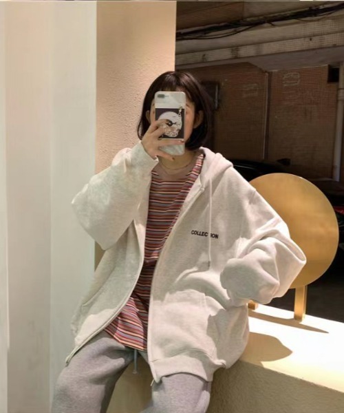 yuue' ( wear )(ユーイ)の「ビッグシルエット オーバーサイズ ジップアップパーカー(パーカー・レディース・グレー・M/L/XL)」の5枚目の写真
