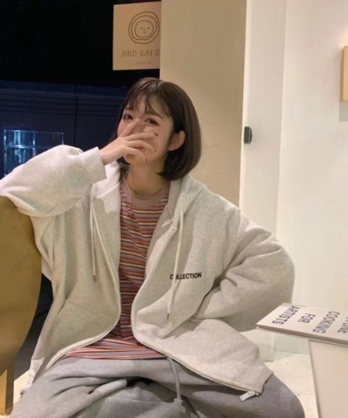 yuue' ( wear )(ユーイ)の「ビッグシルエット オーバーサイズ ジップアップパーカー(パーカー・レディース・グレー・M/L/XL)」の3枚目の写真