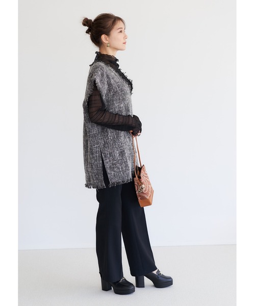 Elvis Luce（エルビスルーチェ）の「ElvisLuce(エルビスルーチェ)ビット付きチャンキーヒールローファー（パンプス・レディース・ブラック/ブラック系その他/ダークブラウン・M/S/L/LL）」の20枚目の写真