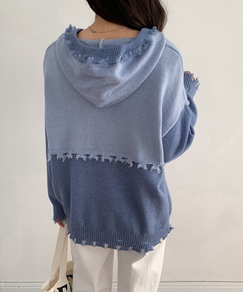 ECLIN(エクラン)の「ダメージ加工フーディニットプルオーバー(ニット/セーター・レディース・ベージュ/ブルー・M/L)」の9枚目の写真