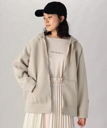 美品 agnes b アニエスベー　ライトウェイト　ジップアップパーカー　3 To b. by agnes b.（トゥービーバイアニエスベー）の「WP64 HOODIE