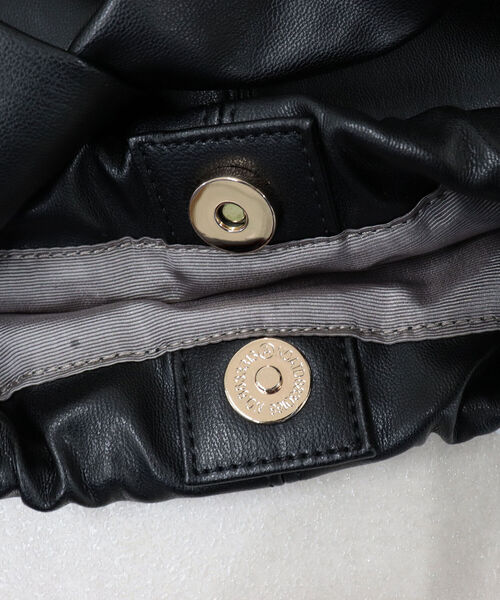 fredy emue(フレディエミュ)の「ノットハンドルミニトートバッグ(トートバッグ・レディース・ベージュ/ダークグリーン/ブラック・FREE)」の11枚目の写真