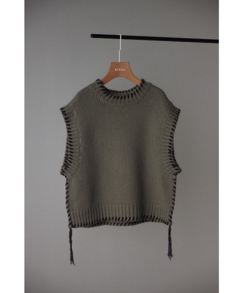 BLACK BY MOUSSY（ブラックバイマウジー）の「hand knit stitch vest（ハンドニットステッチベスト）（ベスト・レディース・カーキ/ブルー/オフホワイト・FREE）」の20枚目の写真