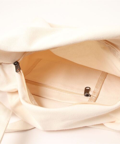 Revo.（レボ）の「キャンバス クロス ショルダーバッグ（ショルダーバッグ・レディース・アイボリー/ブラック/カーキ/オレンジ・FREE）」の10枚目の写真