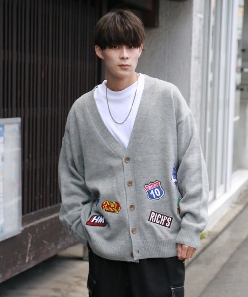 SPINNS（スピンズ）の「【ゆったりシルエット】ワッペンニット