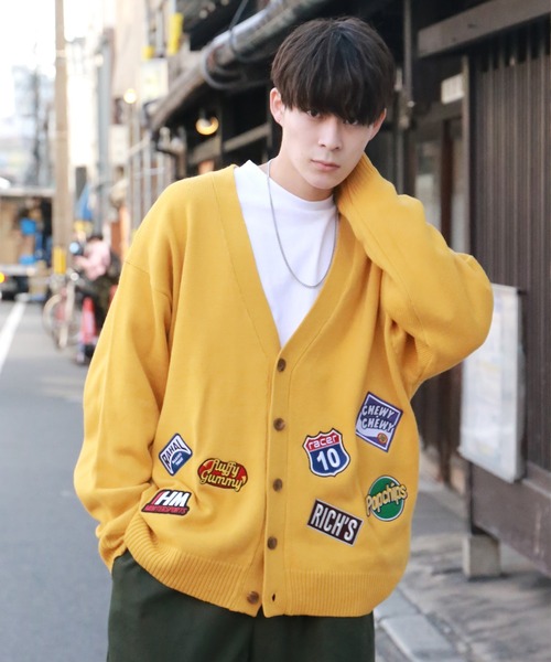 SPINNS(スピンズ)の「【ゆったりシルエット】ワッペンニットカーディガン(カーディガン/ボレロ・メンズ・ブラック/グレー/サックスブルー/イエロー・ONESIZE)」の20枚目の写真