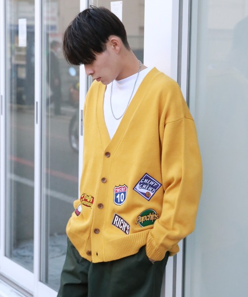 SPINNS（スピンズ）の「【ゆったりシルエット】ワッペンニット