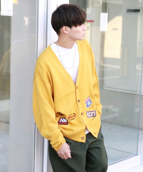 SPINNS(スピンズ)の「【ゆったりシルエット】ワッペンニットカーディガン(カーディガン/ボレロ・メンズ・ブラック/グレー/サックスブルー/イエロー・ONESIZE)」の11枚目の写真