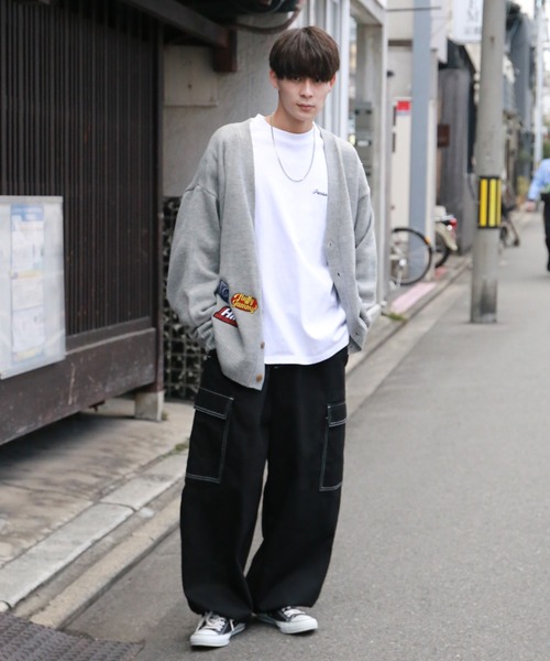 SPINNS(スピンズ)の「【ゆったりシルエット】ワッペンニットカーディガン(カーディガン/ボレロ・メンズ・ブラック/グレー/サックスブルー/イエロー・ONESIZE)」の10枚目の写真