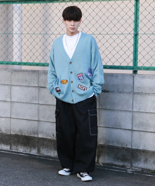 SPINNS(スピンズ)の「【ゆったりシルエット】ワッペンニットカーディガン(カーディガン/ボレロ・メンズ・ブラック/グレー/サックスブルー/イエロー・ONESIZE)」の18枚目の写真