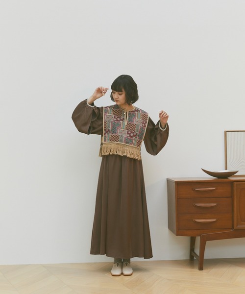 moi tytto(モイテュット)の「ゴブランフリンジベスト(ベスト・レディース・レッド系その他/グリーン系その他・FREE)」の5枚目の写真