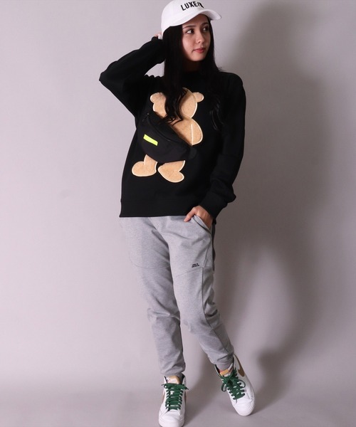 LUXE/R(ラグジュ)の「(RM)【ユニセックス】【LUXE/R】バッグ付き ボア & くまさん ワッペン スウェット プルオーバー(スウェット・メンズ・ホワイト/ブラック/グレー・MEDIUM/LARGE)」の19枚目の写真