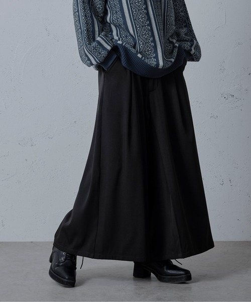 Ellno Loset(エルノロゼット)の「スリットスカンツ(その他パンツ・メンズ・ブラック/ダークブルー・MEDIUM/LARGE/SMALL)」の9枚目の写真