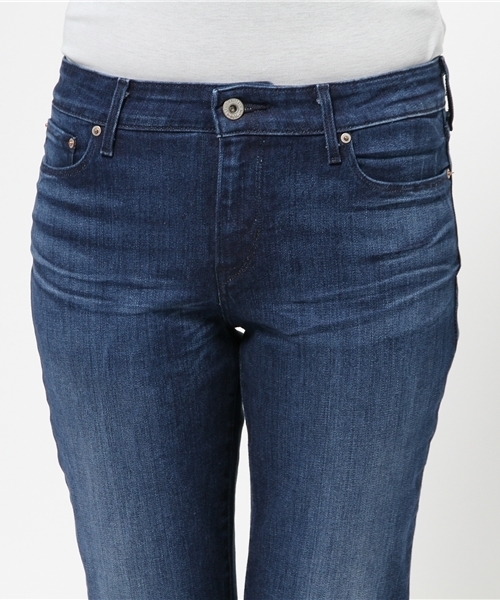 Levi's(リーバイス)の「Curve ID Classic Fit-スリム/ダークカラー/デミカーブ(デニムパンツ・レディース・ダークインディゴブルー・27inch/26inch/23inch/24inch/25inch/28inch)」の13枚目の写真
