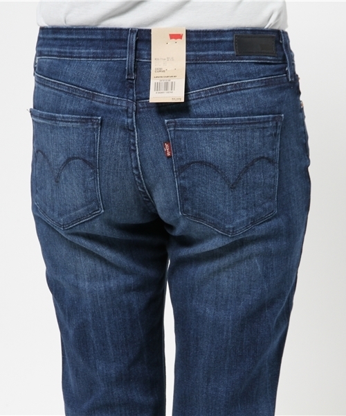 Levi's(リーバイス)の「Curve ID Classic Fit-スリム/ダークカラー/デミカーブ(デニムパンツ・レディース・ダークインディゴブルー・27inch/26inch/23inch/24inch/25inch/28inch)」の14枚目の写真
