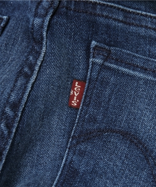 Levi's(リーバイス)の「Curve ID Classic Fit-スリム/ダークカラー/デミカーブ(デニムパンツ・レディース・ダークインディゴブルー・27inch/26inch/23inch/24inch/25inch/28inch)」の9枚目の写真